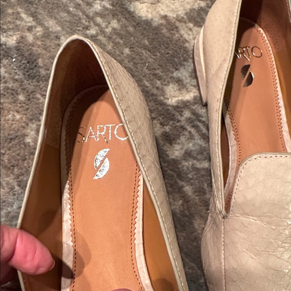 Sarto tan snakeskin leather slip on flats. Size 9.5. New. - Picture 6 of 6